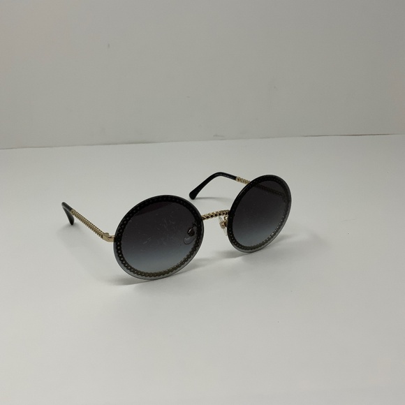 Chanel 4245 Oversize Round Black Lenses Silver Metal Chain Link Sunglasses Italy - Picture 1 of 8